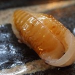 栄助寿司 - 平目 縁側