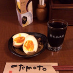 ゆるり 中華食堂 癒食同源 - 煮玉子スモーク 120円 ＋ 紹興酒 古越龍山 善醸仕込み グラス480円。