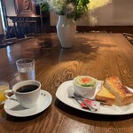 Cafe倫敦館 - モーニングサービス ¥750