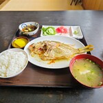 島 - 島定食