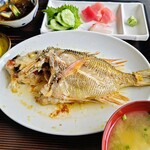 島 - 魚のバター焼き