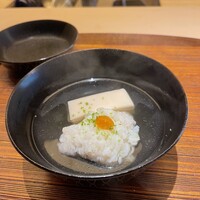 室町 唯 - 
