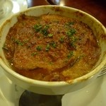 ビストロ バキュース - オニオングラタンスープ