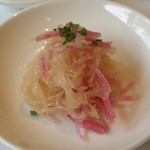 海鮮名菜　香宮 - クラゲと紅芯大根の和え物