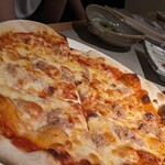 肴屋 魚まる - ピザ