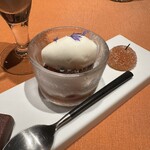 モノリス - 桃のコンポート、紅茶のジュレ