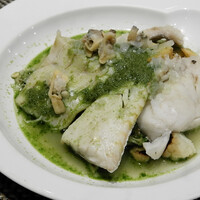 ビフトロ バイ ラ コクシネル - タラとアサリのバジルスープ仕立て