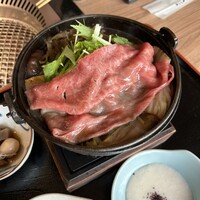 焼肉 しゃぶしゃぶ 石田屋。 北野坂店 - 特選すき焼き膳(3600円+税)