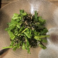 熟成和牛焼肉エイジング・ビーフ 神楽坂飯田橋店 - お肉に合うネギサラダ