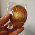 トラピスチヌ修道院 売店 - マダレナ(マドレーヌ)。素朴なお味で好き。