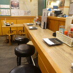 串カツの中村屋 - 店内の様子