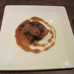 ルブトン - 厚切りフォアグラとじゃが芋のソテー　ソース・ペリグー