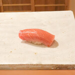 東麻布 天本 - 中トロ