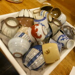 千代娘 - 熱燗はお好みのお猪口が選べます