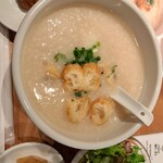 鬼貝 エキュートエディション横浜店 - 貝出汁粥のアップ