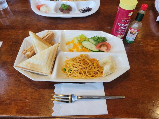 鶴岡の隠れ家カフェ アーデン &ndash; 落ち着く空間と本格コーヒー