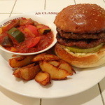 エーエス クラシックス ダイナー - フレンチディップバーガー(3月のマンスリー)カポナータ添え