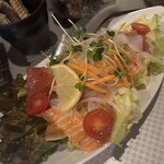 千美の春 宴や ねごと - 海鮮カルパッチョのサラダ　ボリューム満点