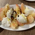 タベルナ・バルボーネ - 桃と水牛のモッツァレラチーズ