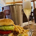 Yono R - 世界最強バーガー爆誕。マジで。。