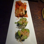 焼肉の古賀 - キムチ盛り合わせ