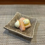 肉がみ肉へい - 桃のカプレーゼ