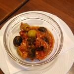 欧風食堂 プティポワ - オリーブのトマトマリネ