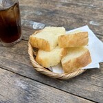 かねよ食堂・カフェ・アートスタジオ - パン代（ディナータイム） 1人300円