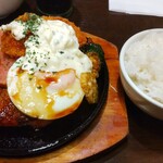 食堂 サビーズ - スパムステーキ&ホタテフライ&ハンバーグ