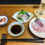 喫酒 フグさん - 酒盗チーズ、ニシン刺身、刺身盛り、美丈夫夏酒