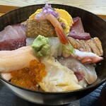 旬彩 ごちそう - 海鮮丼