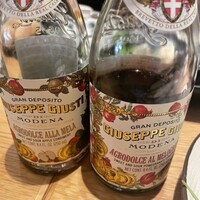 オービカ モッツァレラバー 横浜店 - ザクロビネガーとアップルビネガー
