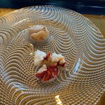 那古亭 - オマール海老とホタテです。海老は殻を剥いたら小さくなっていましたww