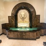 那古亭 - マリオットホテルの廊下には噴水がありました