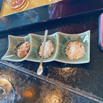 那古亭 - 焼き物用の、3種の塩が登場です