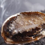 TEPPANオーベルジュ CaroCaro鳥羽浦別邸 - 鮑の鉄板焼き（追加料金）