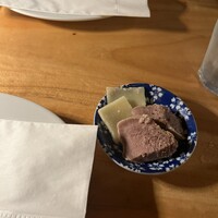 カルネジーオ イースト - 