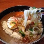たま樹 - 平打ち麺が圧倒的人気のようだ。