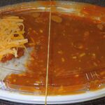 PIZZAパルコ - カレー味のタコライスかと思いきやカレーにタコミート乗せだった． 昔喰った「カレーライス」福神漬乗ってたけど．