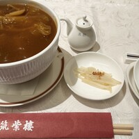 筑紫樓 銀座店 - フカヒレの姿煮そば