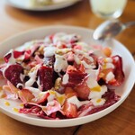 CLISP - 大皿前菜②ビーツ、トレビス、スモモ