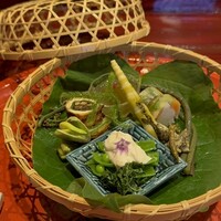 草喰 なかひがし - 