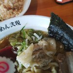 青竹手打ち らーめん 弐現 - ワンタンをもらって♪