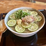 お蕎麦 結 - 湘南の男は、夏の塩分と水分補給は結のすだち蕎麦（＋昼酒）でするべし！