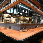 濃口背脂味噌らーめんと餃子 大福帳 - 内観