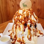 カフェ・ド・リオン パレット - 【2024.07】焦がしカラメルプリンのかき氷(税込2068円)