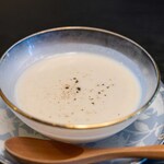 欅苑 - 2024.7 新じゃがと新玉葱の冷たいスープ