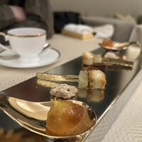 SALONE TOKYO - 