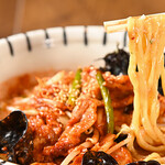 濃口背脂味噌らーめんと餃子 大福帳 - 味噌に合うこだわりの極太麺