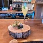 Seminare Karuizawa - 摘み草のマリネにモヒート風のノンアル